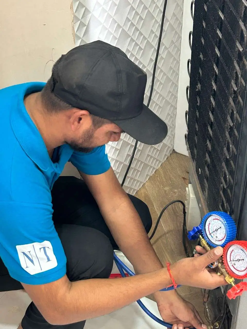 AC Gas Refilling and Leakage Repair